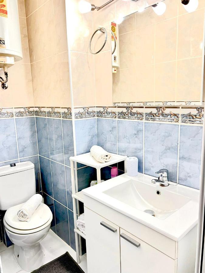 Studio Touristique Iris Apartment Беналмадена Екстериор снимка